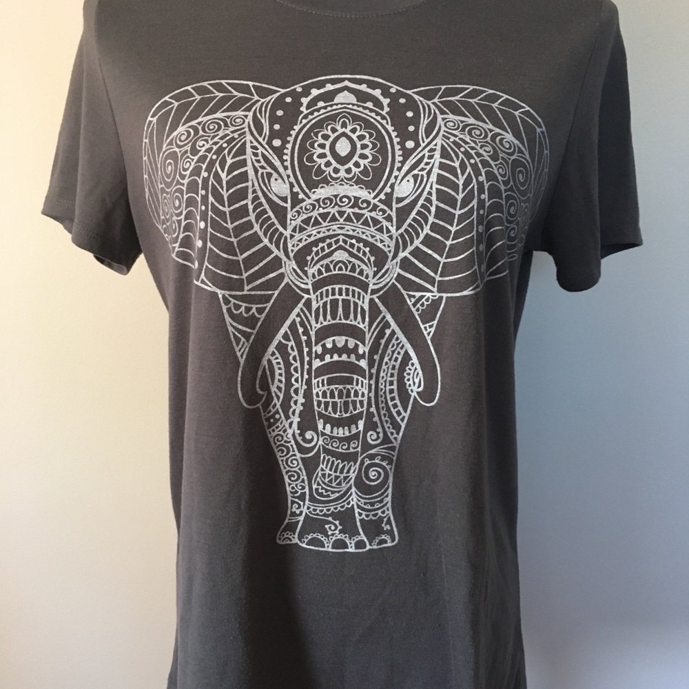 LOL Vintage Elephant Shirt fits like M